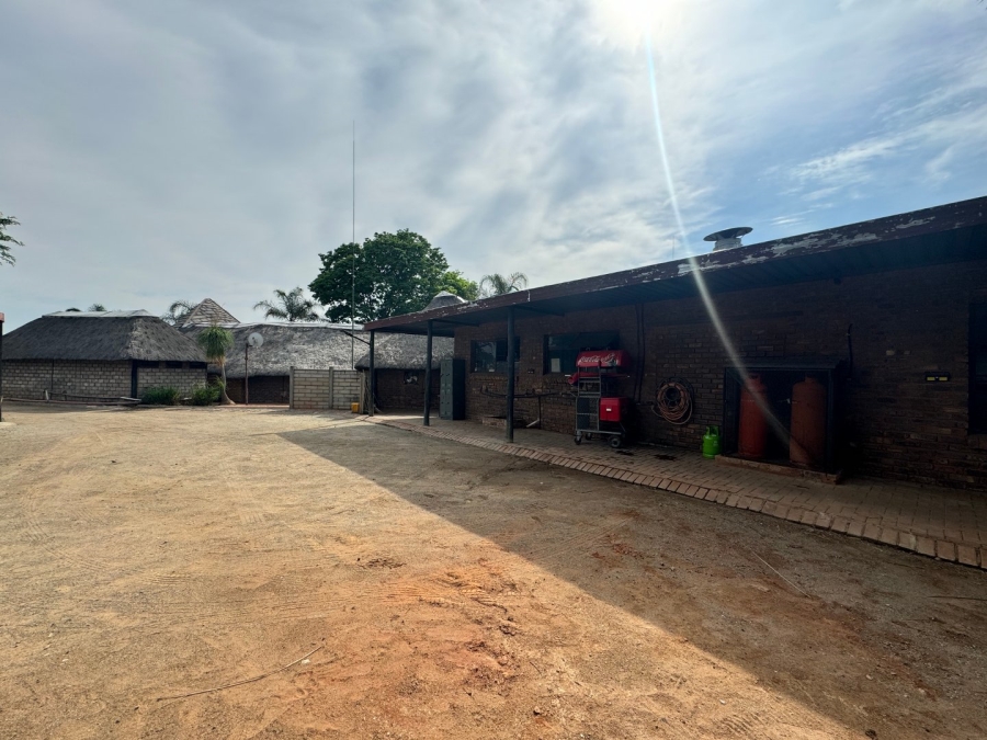 Commercial Property for Sale in Hartbeespoort Rural North West